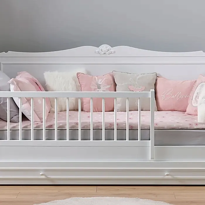 Lora Çocuk / Bebek Odası